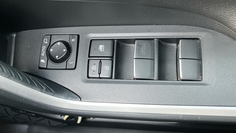 Toyota RAV4 2.5 VVT-i Hybrid Design 5dr CVT 2WD Hybrid Estate